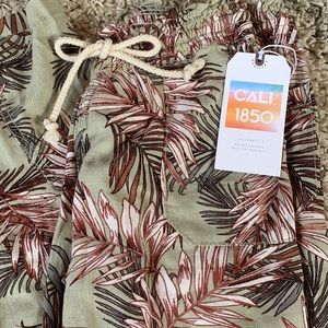 New with tags! Floral Tropical Sage Green Linen Vacation Pants with pockets!